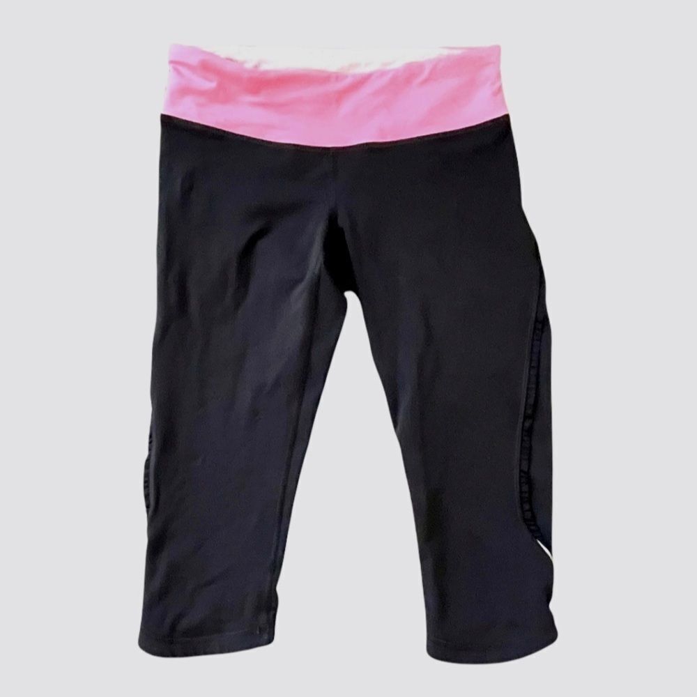 Lululemon coral waist band black cropped leggings